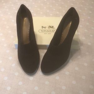 Coach chocolate brown kid suede shoes